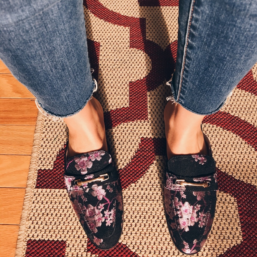 Meet your Posher, Ashika